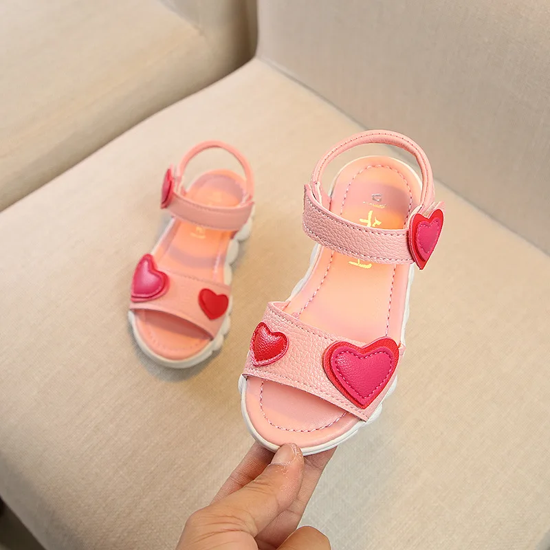Новинка; kds; сандалии; melissa; летняя обувь для девочек в Корейском стиле; стильные тапочки из мягкой искусственной кожи с красным сердцем