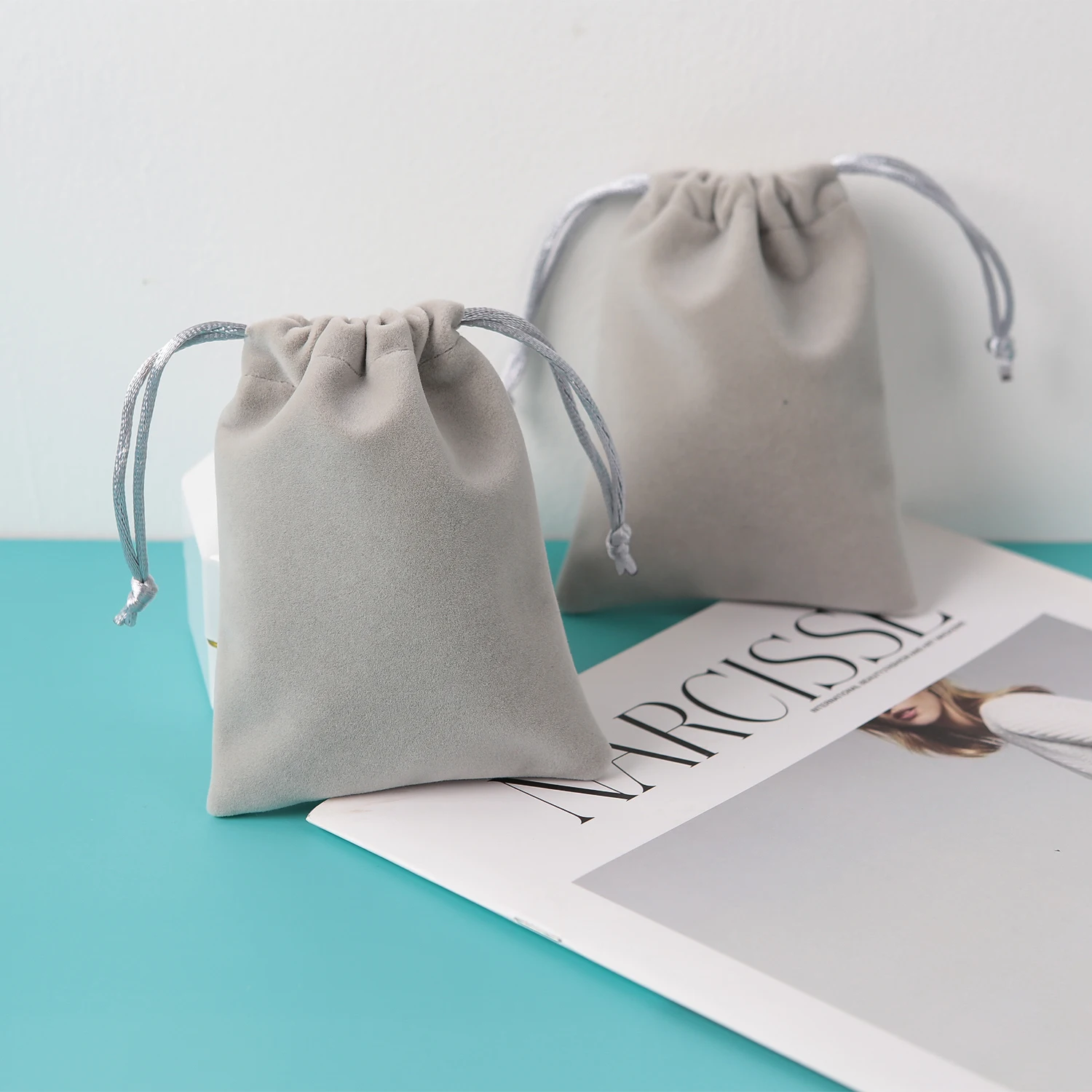 Schmuck Kordelzug Samt Tasche Box Verpackung Geschenk Beutel Ohrringe Ring Halskette Schmuck Süßigkeiten Baumwolle Flanell Tasche kann individuell angepasst werden – Detail 4