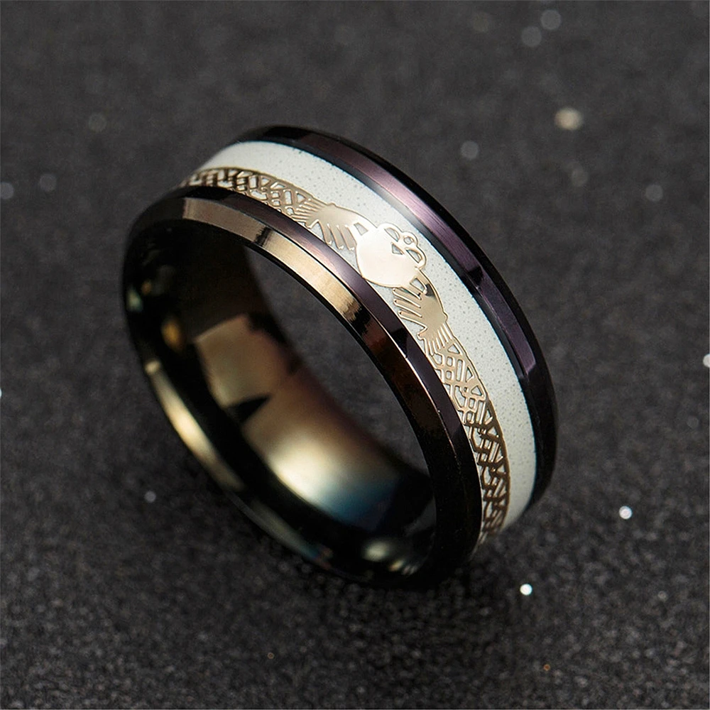 Классические светящиеся кольца claddagh с сердечками в обе руки, кольца из нержавеющей стали и углеродного волокна для мужчин и женщин, светильник