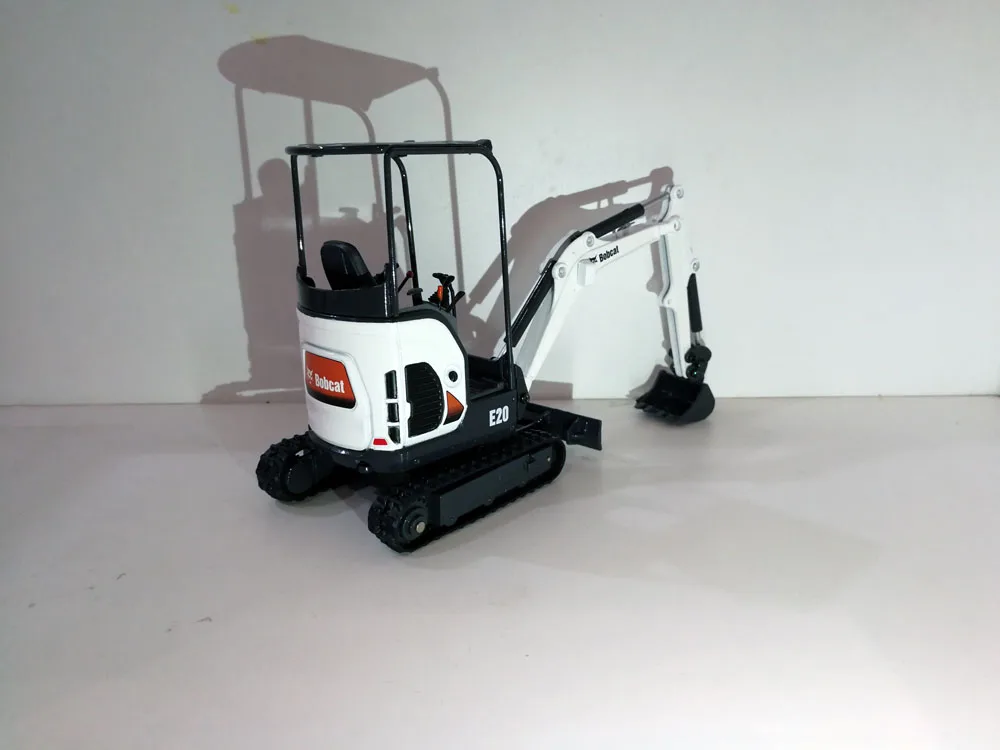 UH8106 (3)
