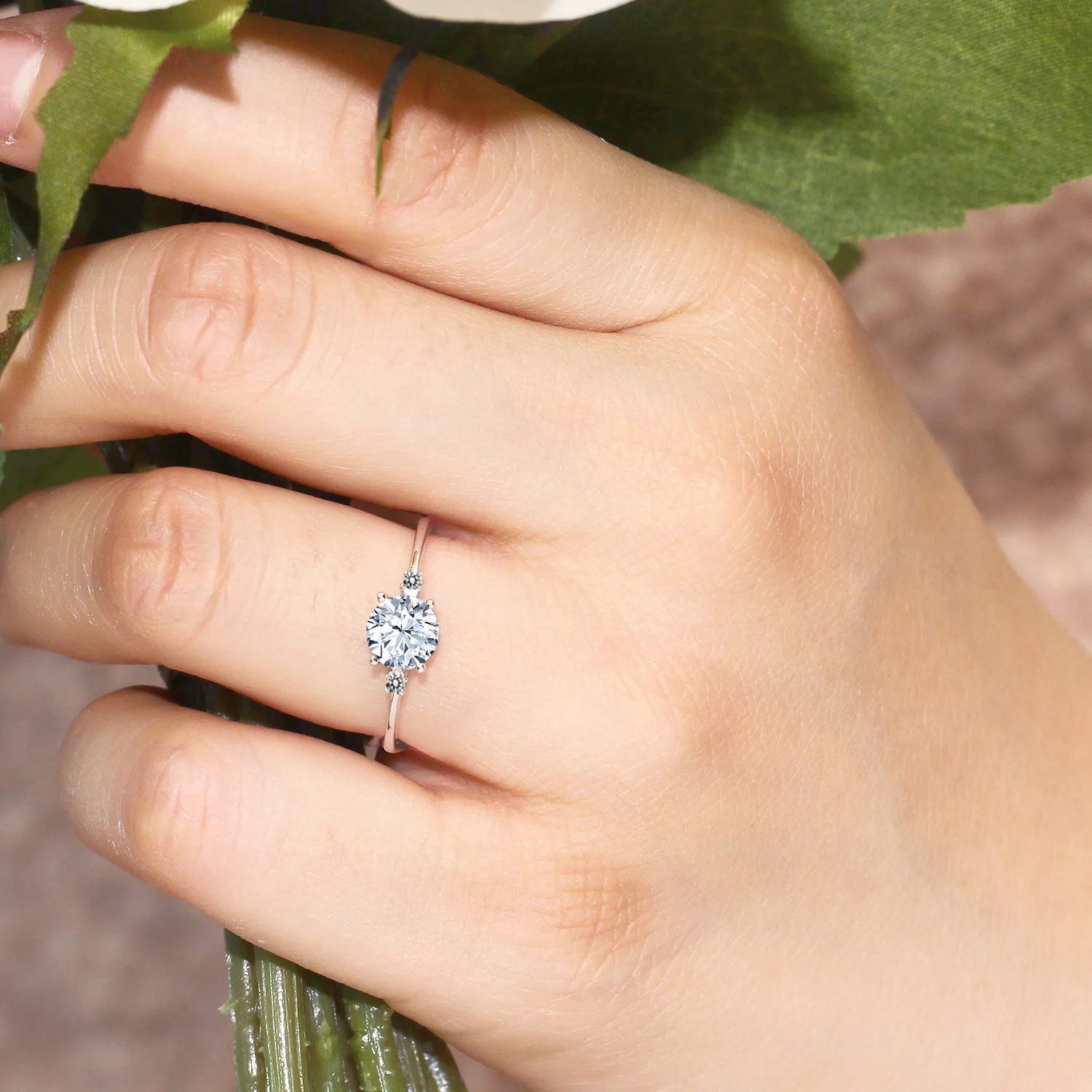 Кольцо GemStoneKing с сапфиром и белыми бриллиантами, 1.23Ct, 10 K, белое золото, для женщин, для помолвки, хорошее ювелирное изделие