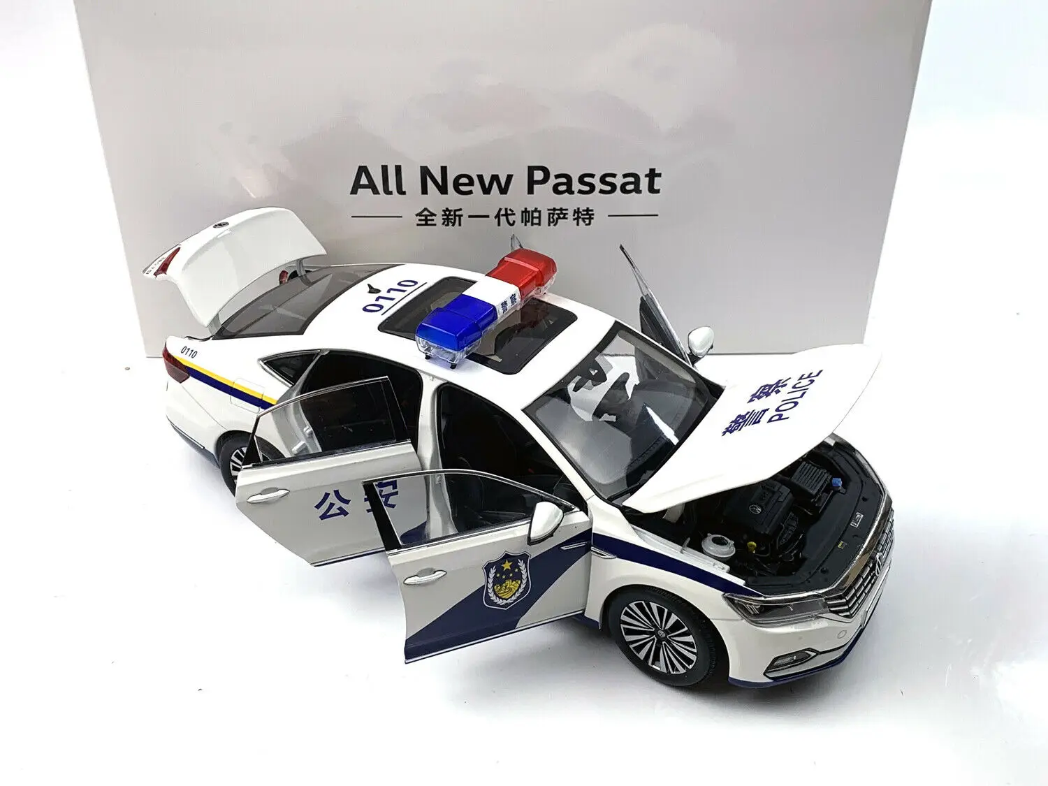 1:18 Volkswagen все новые Passat литая металлическая модель, литая под давлением passat модель полицейской машины
