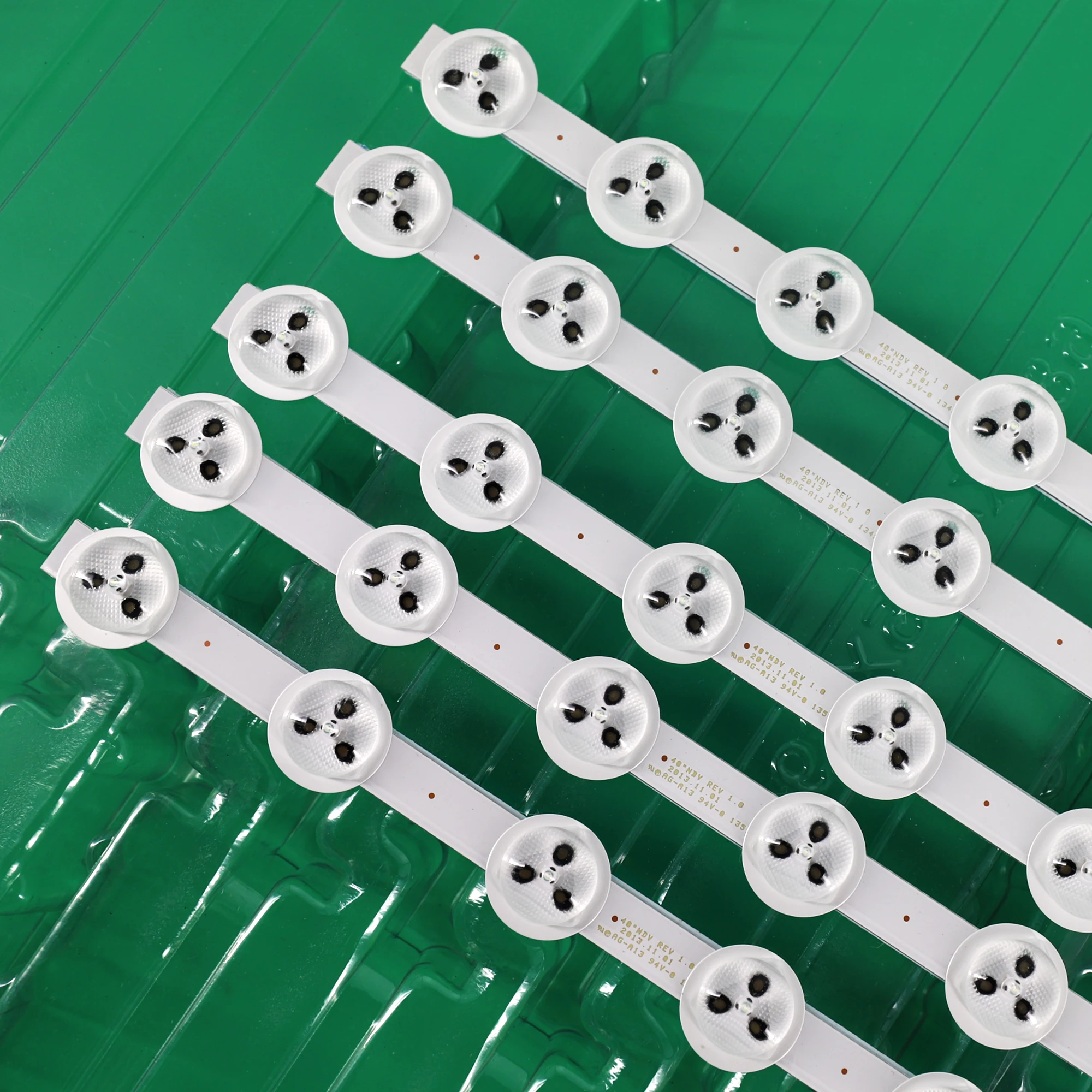 ο 10 Ʈ = 50pcs LED Ʈ Ʈ 40 NDV ABC 39PF3025D 40L1333DB P40LED13 VES390UNDC-01 VES400UNDC-01