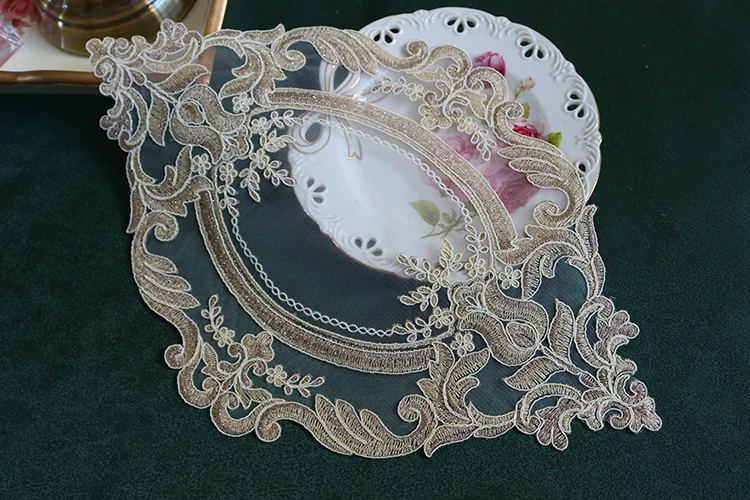 H4db4346ee69e4d27baf2d3676dae4c9dV Oval 28x42cm European Luxury Lace Embroidered Restaurant Velvet Placemat Small Balcony Coffee Cup Table Mat Vase Pad Coaster Mallzona