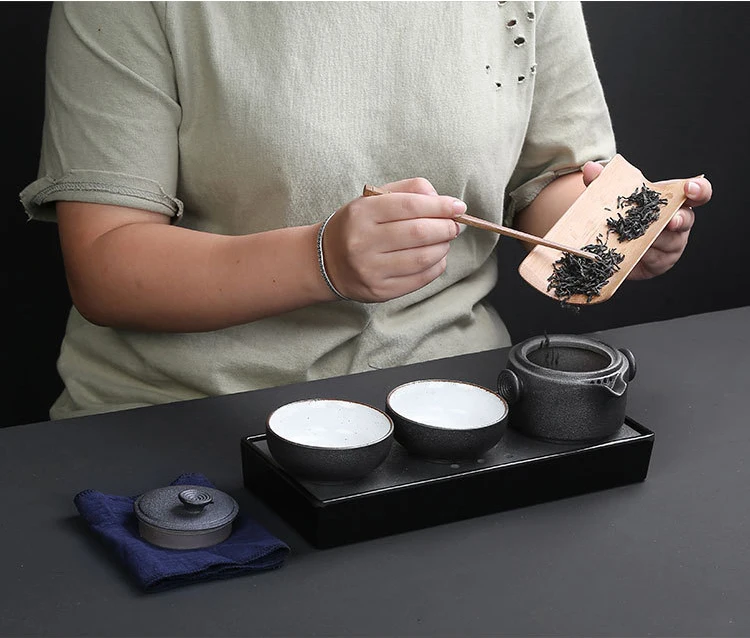 Китайский официальный керамический чайник, чайники gaiwan с 2 чашками для пуэр, набор чайников, портативный чайный набор для путешествия, посуда для напитков