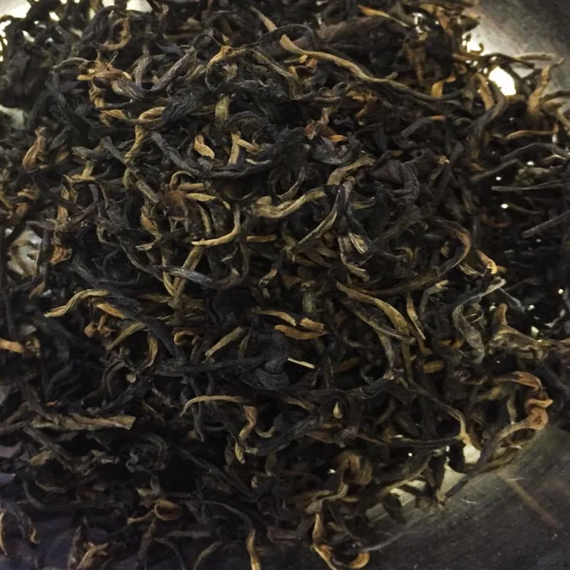 

2PCS/Lot Natural Tea Ancient Tree Shai Hong Red Cha Maofeng about 50g (2*50g/box) Random Delivery
