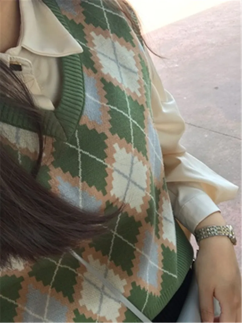 Spring Ethnic Knit Vest Women Short Knitted Sweater Coat Sleeveless Plaid Waistcoat Autumn Short Outwear Chalecos Para Mujer