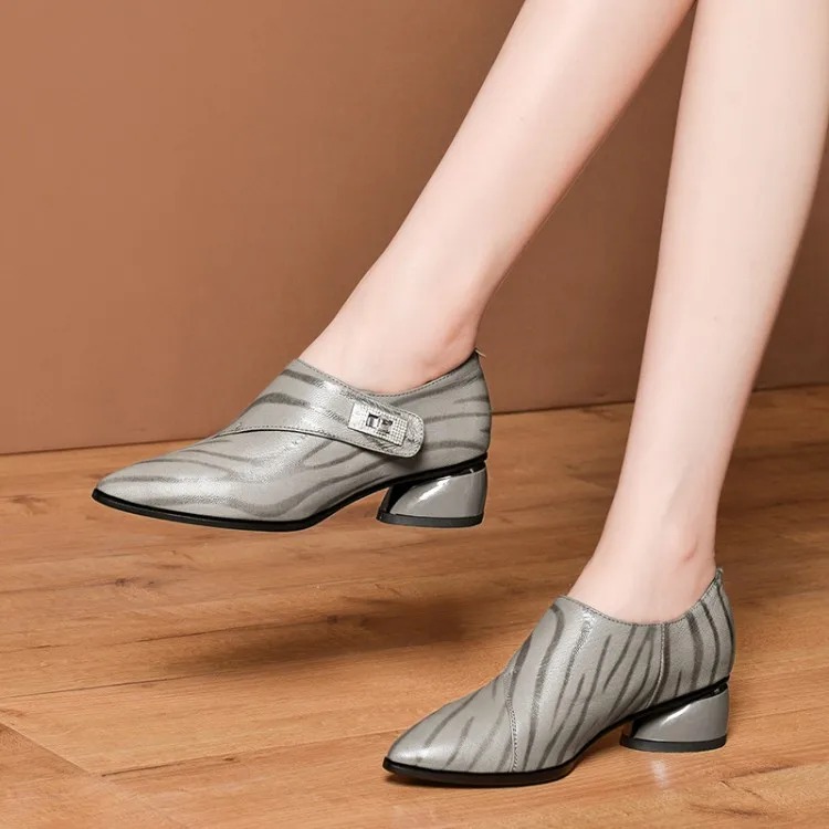 

Women's Autumn New Style Pointed-Toe Decorative Pattern Decoration Buckle Chunky Low Heel Sheepskin Tendon Outsole Deep Mouth Fa