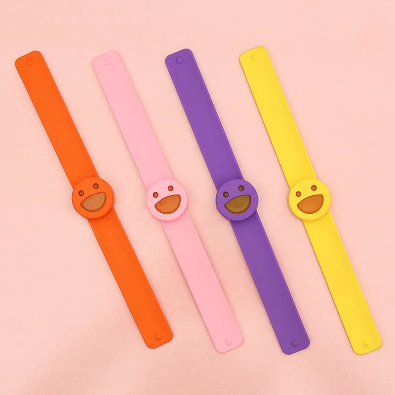Стиль Smiley репеллент силикагель Slap Snap Band Young STUDENT'S игрушка для детей телефон часы ремешок цвет производители Whol