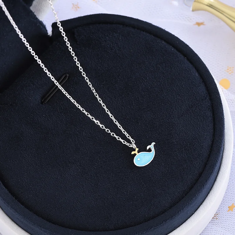 

s925 sterling silver Japanese and Korean wind-drop oil technology Sky blue baby whale necklace small fresh dolphin