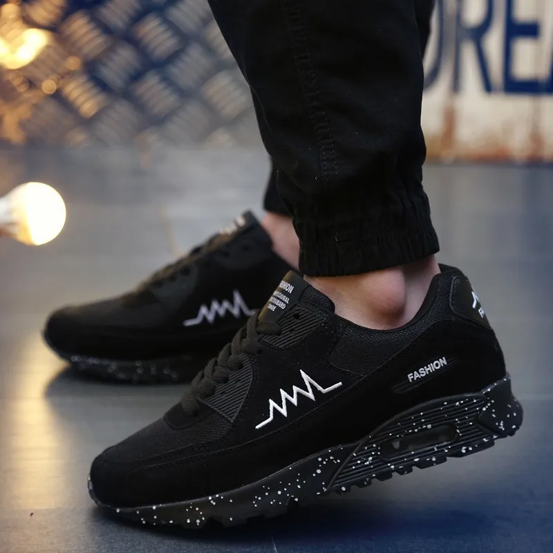 trend black sneakers Для женщин и мужчин; спортивная обувь для бега; Ультра-светильник; кроссовки с воздушной подушкой; пара дышащих сетчатых кроссовок; обувь на плоской подошве для бега - Цвет: trend black sneakers