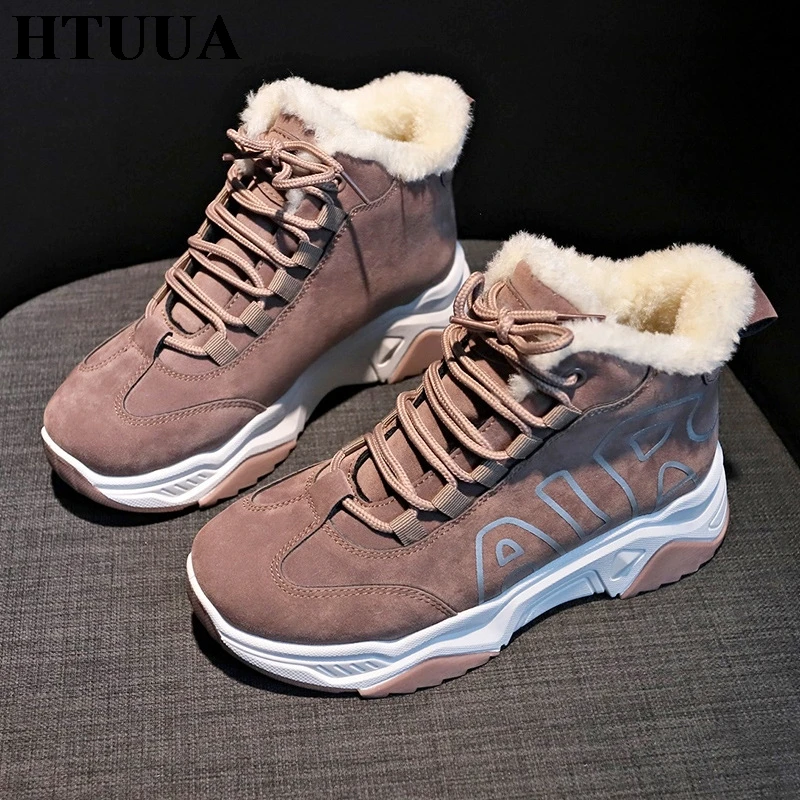 HTUUA/теплая плюшевая зимняя обувь; женские корейские модные кроссовки; повседневные ботинки на платформе со шнуровкой; женская хлопковая обувь; SX3543