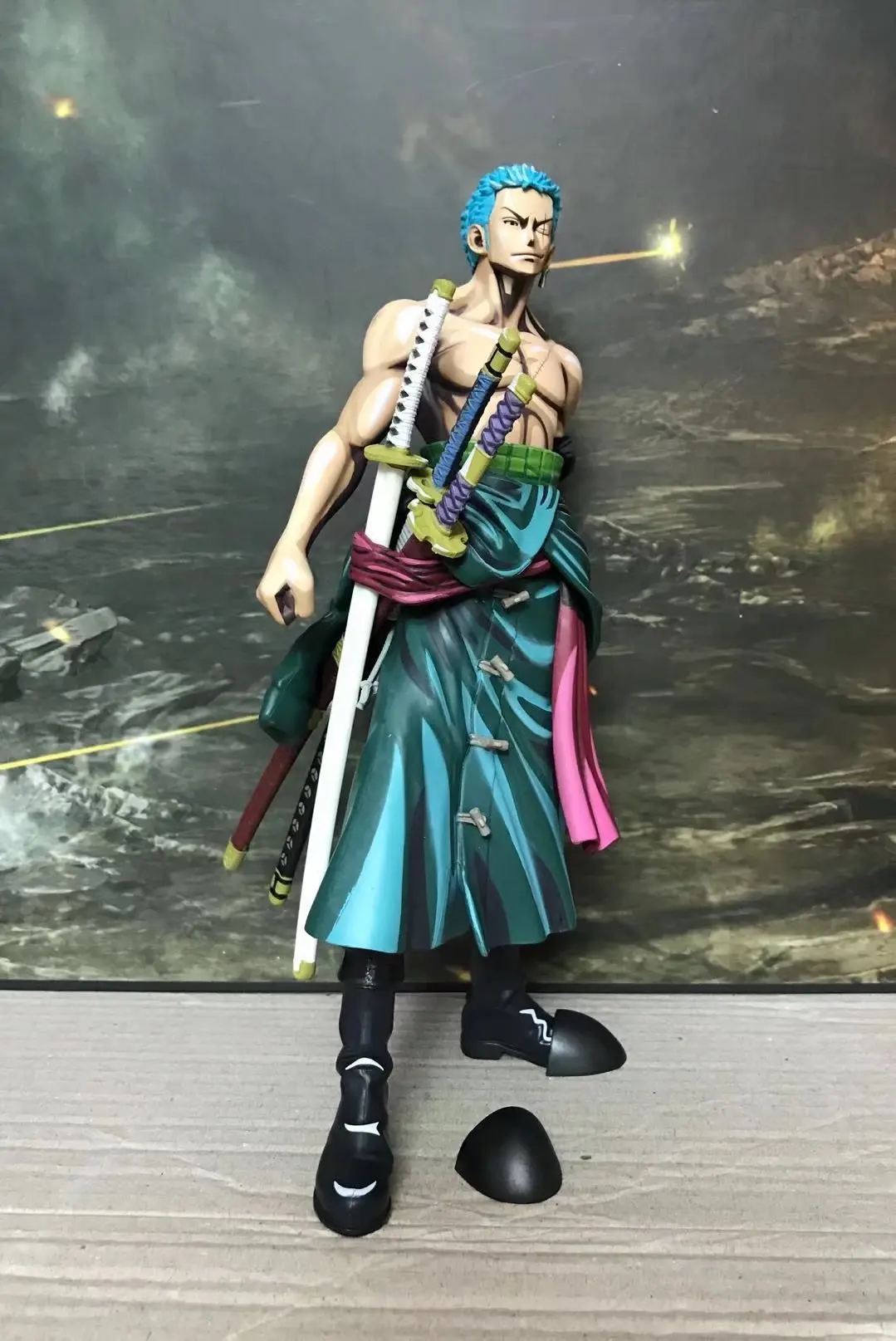 

One Piece/Navigation MSP Cartoon Color Sauron Straw Hat Pirates Group Swordsman Boxed Garage Kit
