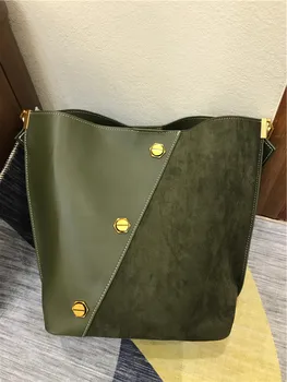 

2019 New Style Temperament Rivet Large Capacity Crescent Bucket Bag Female PU Bag Single Shoulder Bag Magnetic Buckle Bag