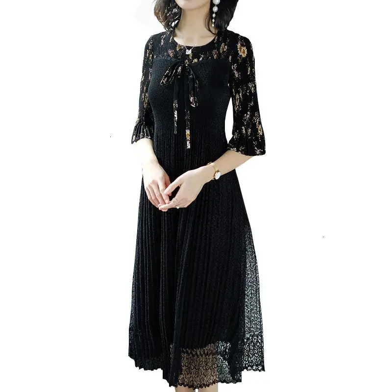 

Women Summer Bodycon Flower Dress 2019 New Black Half Mouw Boog Neck Clothing Stitches Edge Square Elegant Vestidos HJ266