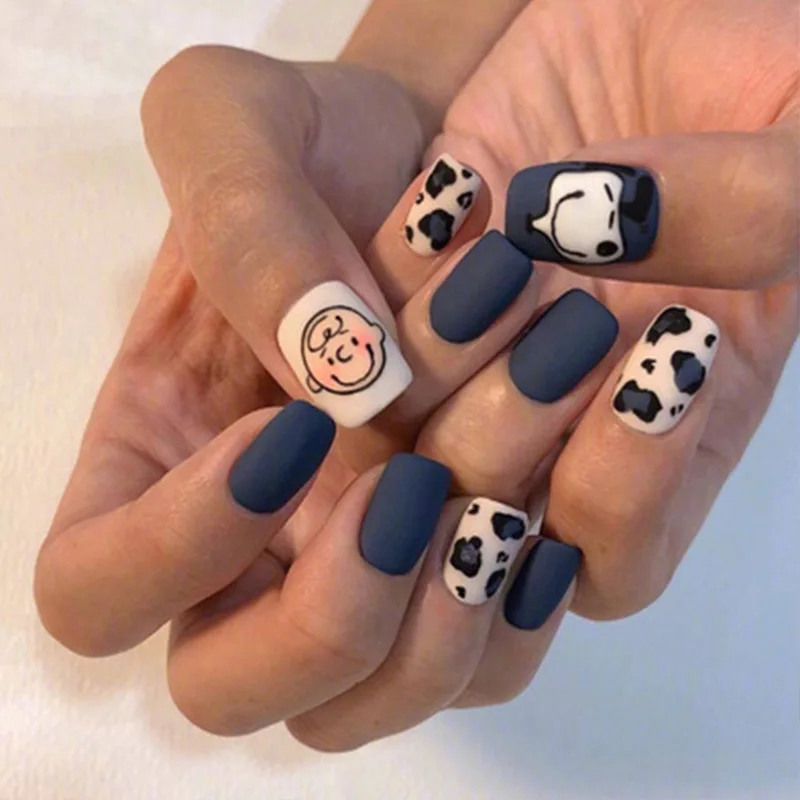 

24pcs Detachable Blue White Color Flash Short False Nails Cute Cartoon Press On Fake Nails Art Extension Tips with Glue