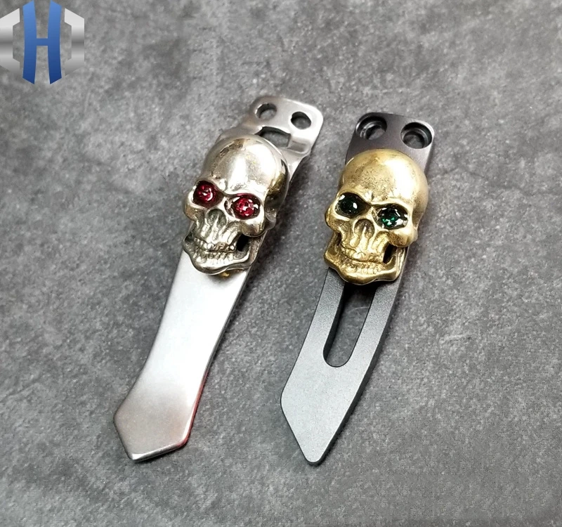 

Stainless Steel Flashlight Back Clip Skull Lion Buckle EDC Tools