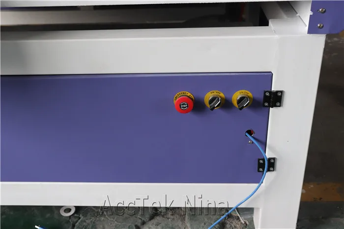 С фабрики мини pcb cnc бурильная фреза 4x4 футов недорогой ЧПУ-роутер машина сделано в Китае