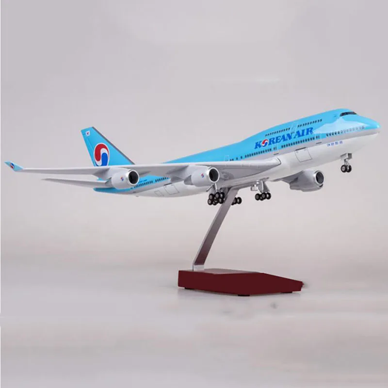 without light 47 см синий 1/150 самолет Boeing B747 модель самолета Корейская Международная авиакомпания W Light& Wheel литая под давлением пластиковая коллекция самолета - Цвет: without light