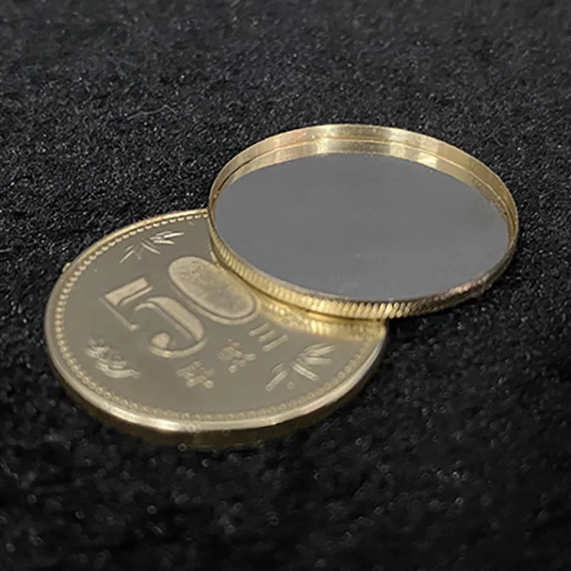 

Shimmed Expanded Shell (500 Yen) Magic Tricks Magician Close Up Street Illusions Gimmicks Accessories Mentalism Props Coin Magia