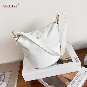 

Women PU Splicing Messenger Clasp Bag Casual Shoulder Bucket Clutch Commuter Bag Popular Simple Female Daily Bag