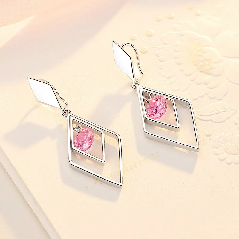 12072784832_12254027