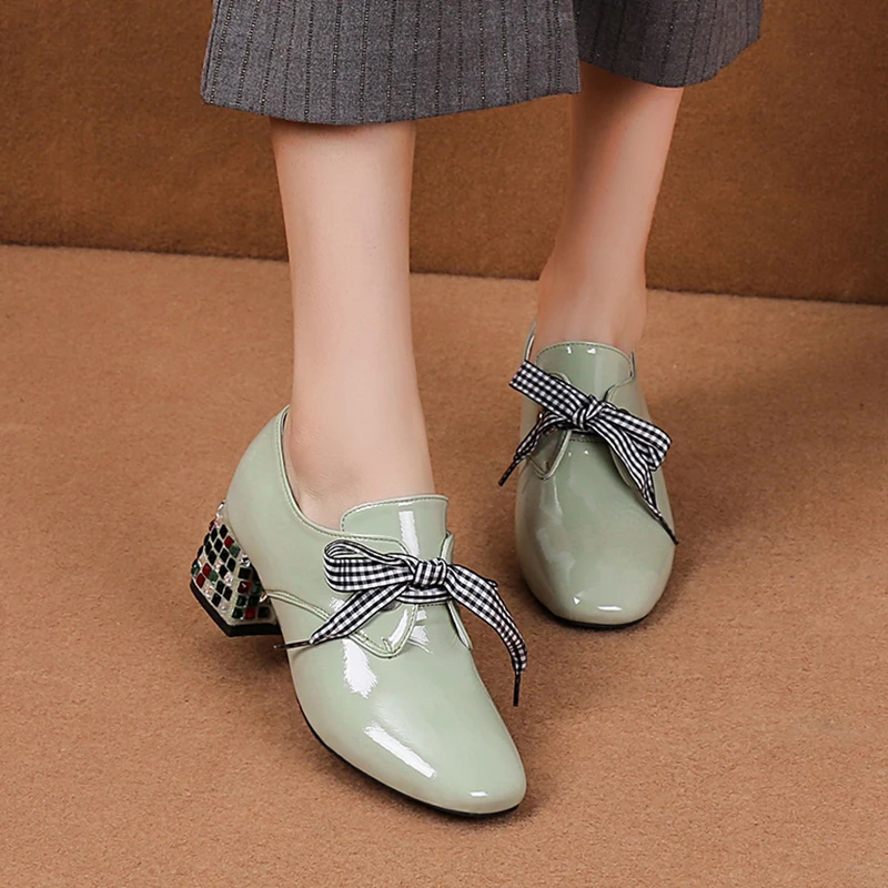 

Rimocy Green Patent Leather Ankle Boots Women Luxury Crystal Chunky Heels Botas Mujer Autumn Sweet Round Toe Lace Up Shoes Woman