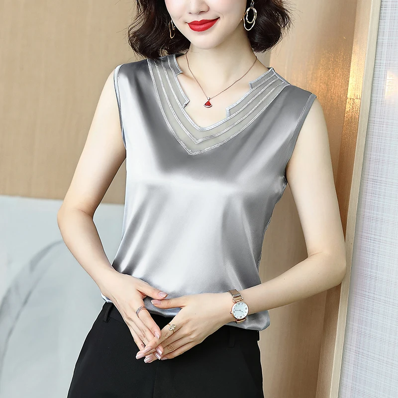 Korean Silk Women Tops Woman Satin Tank Top Women Elastic Lace Halter Top Plus Size Woman Sleeveless Silk Top Ladies Basic Tees