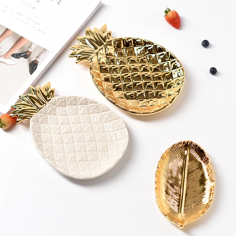 

Gold Pineapple Leaf Ceramic Charger Plate 1pc Dish Ceramica Candy Disc Jewelry Storage Tray Crockery Tableware Party Decoration