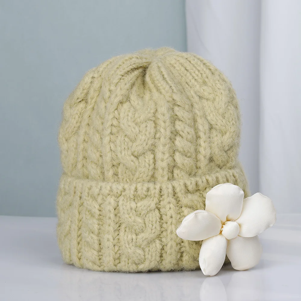 

2022 new Women Hat Knitted Winter Warm Cap Female with flowers Solid Color Cotton Knitting Muts Curled Coarse knitted beanie