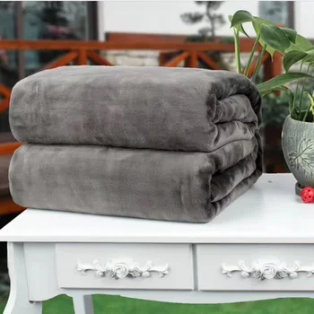 

Flannel Solid Color Blanket Coral Velvet si ji tan Keeps in a Gift Blanket