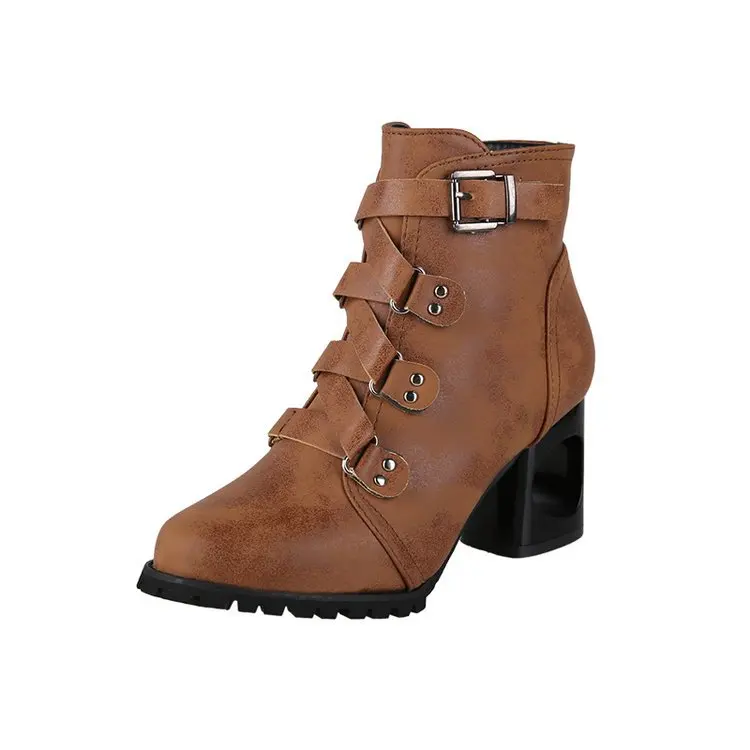 Martin boots women's thick heel winter new large size high heel belt buckle rivet short boots explosion models women's shoes.