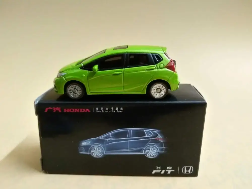 1/64 масштаб Honda Fit зеленый литье под давлением автомобильные модельные игрушки, коллекционные наконечники в подарок