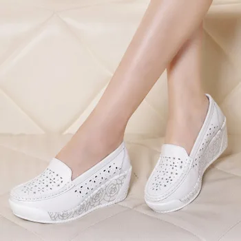 

2019 spring and autumn Korean version of the slope with a single shoes female leather shallow mouth sports shoes nurses