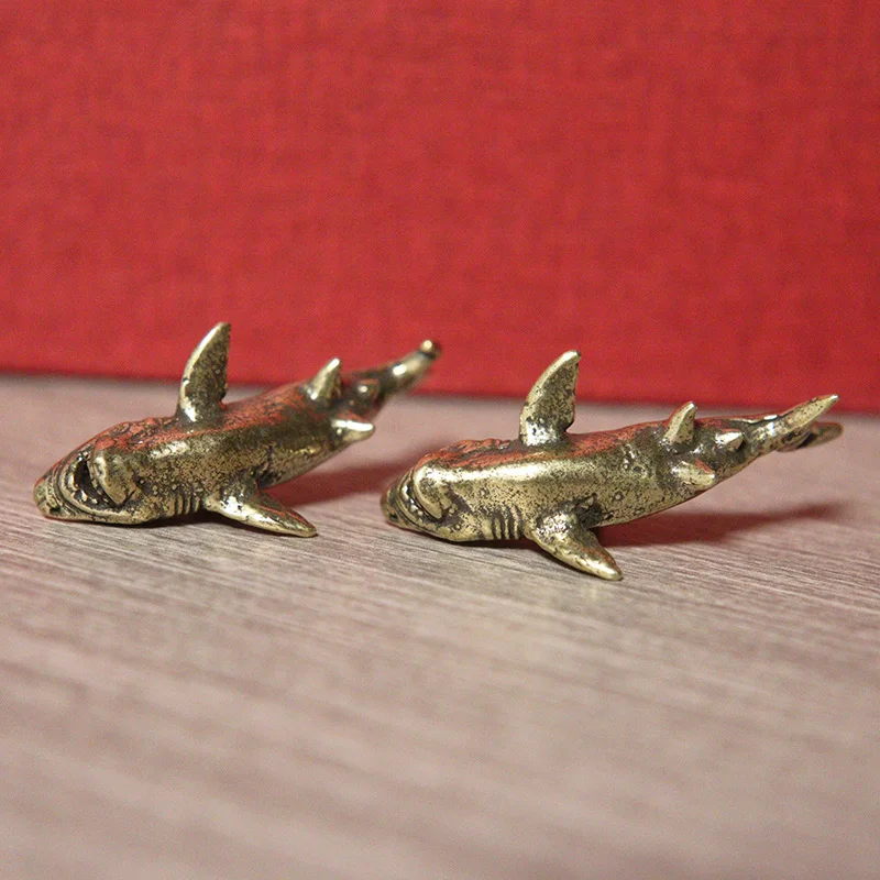 Messing Shark Beeldjes Miniaturen Desktop Ornament Home Decoratie Ambachtelijke Accessoires Vintage Sleutelhanger Hanger Sieraden Gift