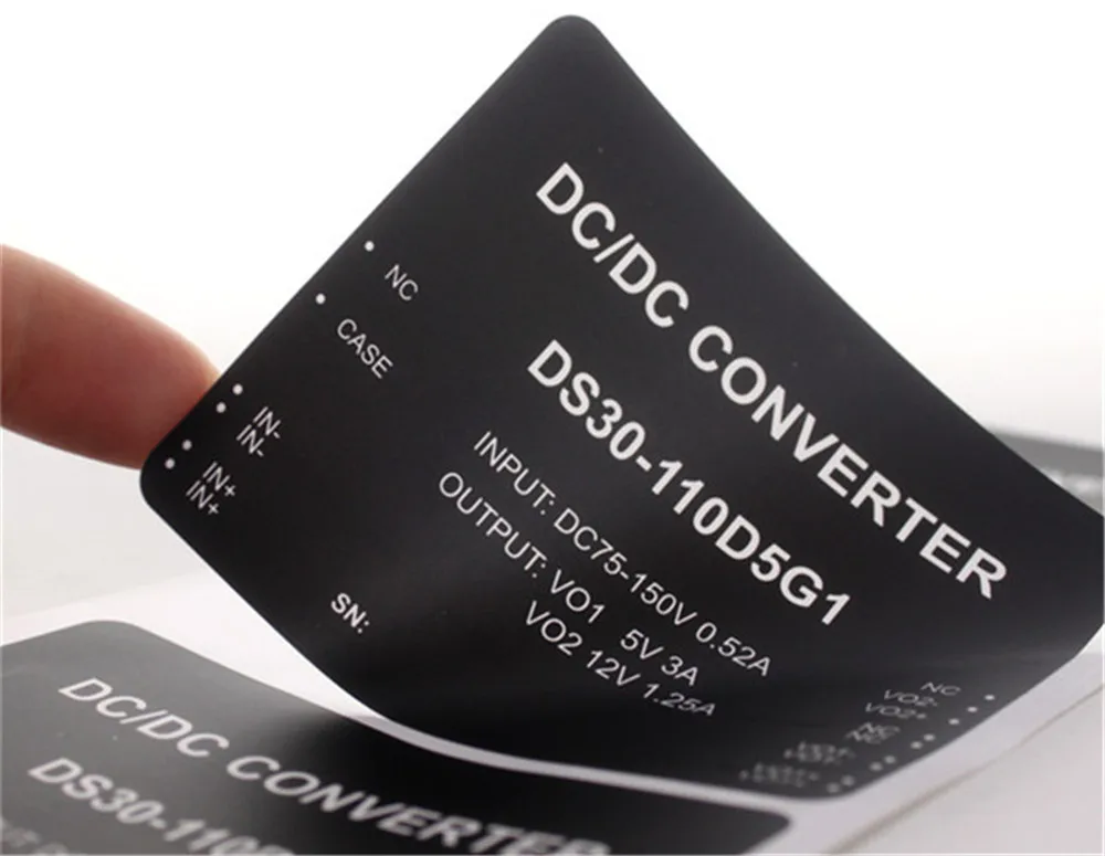 

1000pcs Customized Digital Printed White PVC Stickers Custom Vinyl Glossy Laminated PVC Labels Christmas Decorative Labels
