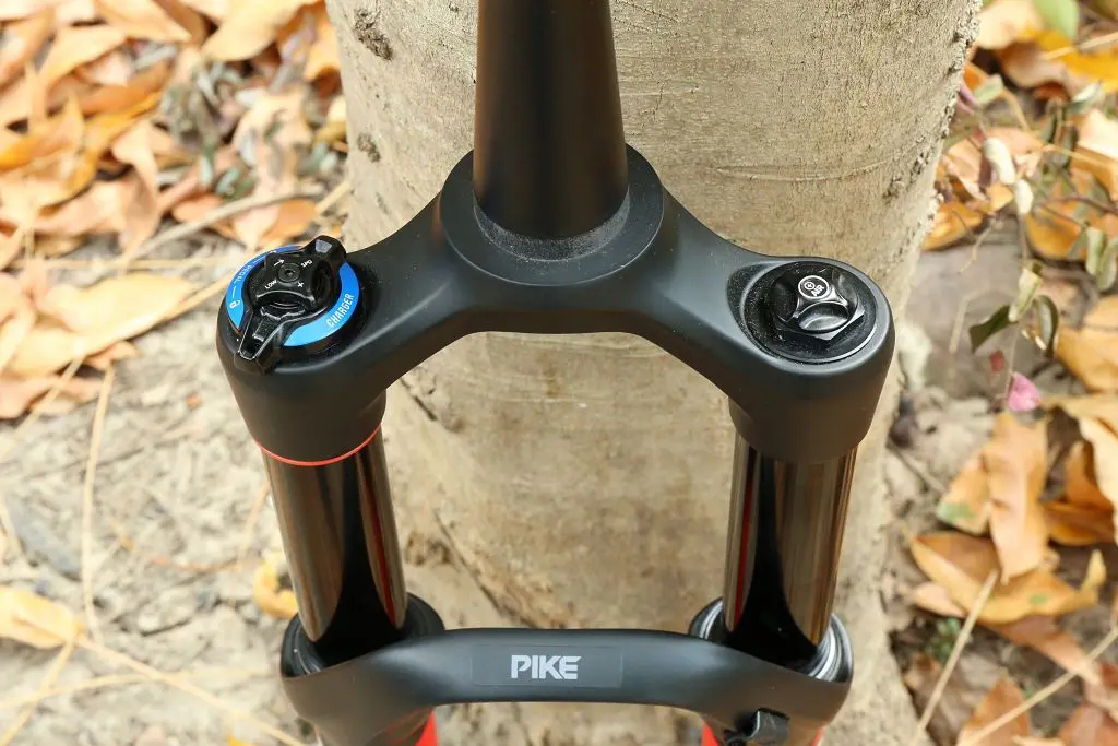 Вилка RockShox pike RCT3 29 &quot120 мм 15X100 конический диск|Велосипедная вилка| |
