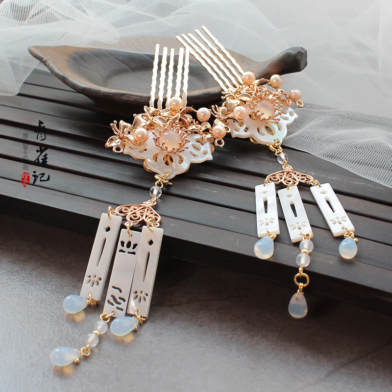 

Classical Hairpin Step shake Hanfu Hair accessories Tuck comb Long Tassel Red wedding Kanzashi Handmade Hair Ornaments Cosplay