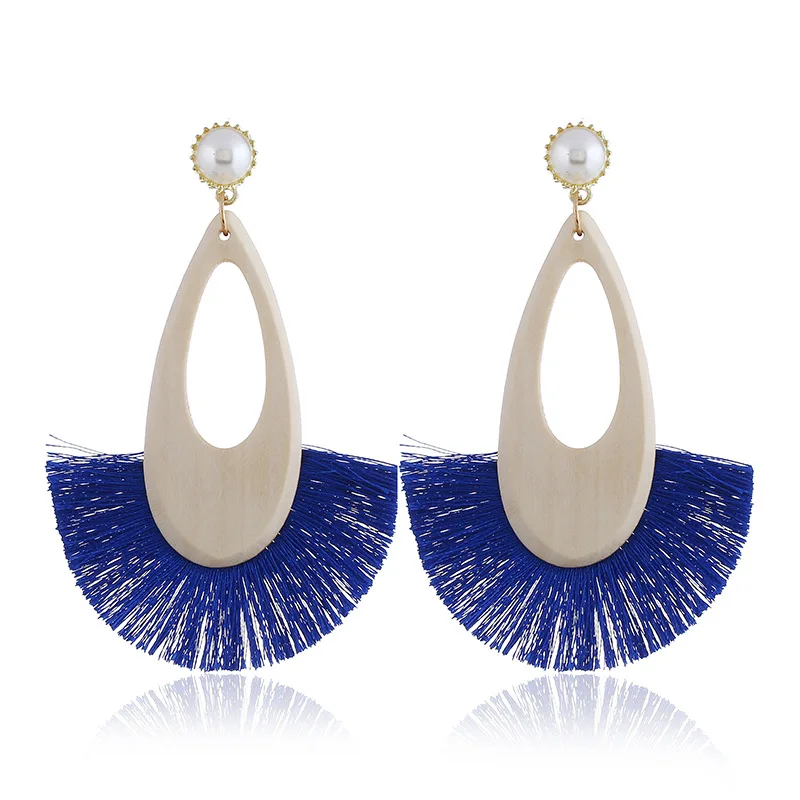 Модная обувь с кисточками в богемном стиле украшением виде кристаллов большие