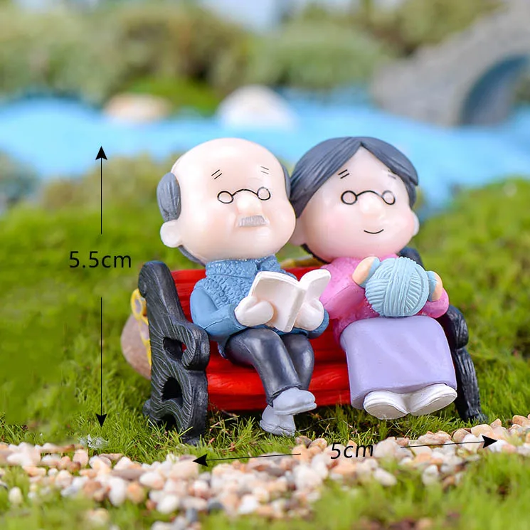 Romantic Miniature Couple Figurines for Wedding Decor and Valentine's Day Gift