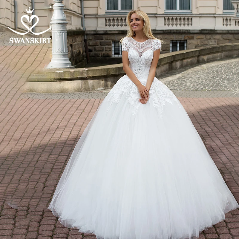 Роскошное вышитое бисером свадебное платье Swanskirt Аппликация Кристалл кружево Иллюзия бальное платье свадебное платье Vestido De Noiva OZ20