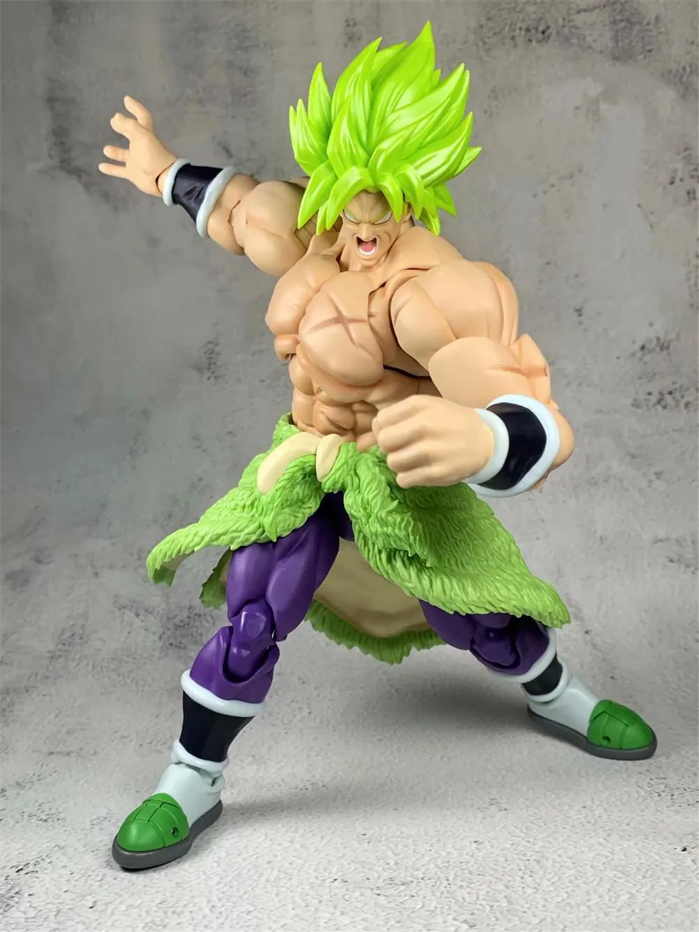 

Dragon Ball Super Broly Action Figure Toy SHF Broli Super Saiyan Combat Form Movable PVC Figuarts DBZ Anime Broly Model Toys