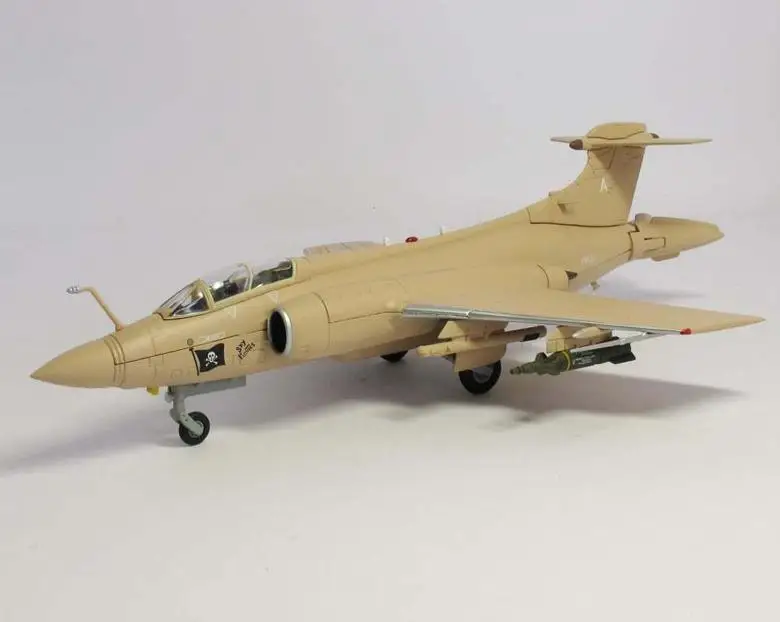 Корги Блэкберн бакканир XW533/мисс Джолли Роджер Раф № 237 OCU операция гранби 1991 Ограниченная серия 1/72 литье под давлением модель