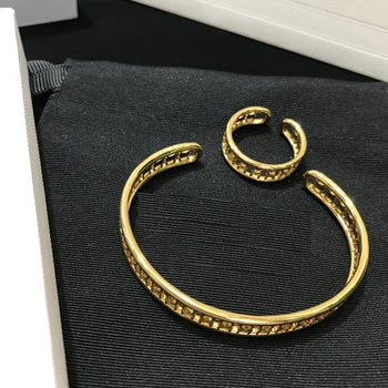 

The new 1:1 top version bracelet earring set, providing Christmas gifts for European and American fashion women, free shipping