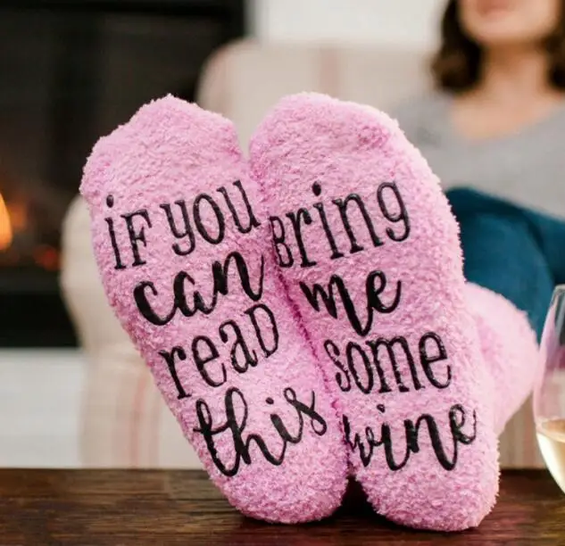Забавные носки для мужчин и женщин носки с принтом слов если вы можете написать это Bring Me Wine хлопковые зимние короткие носки унисекс для влюбленных коробка для торта
