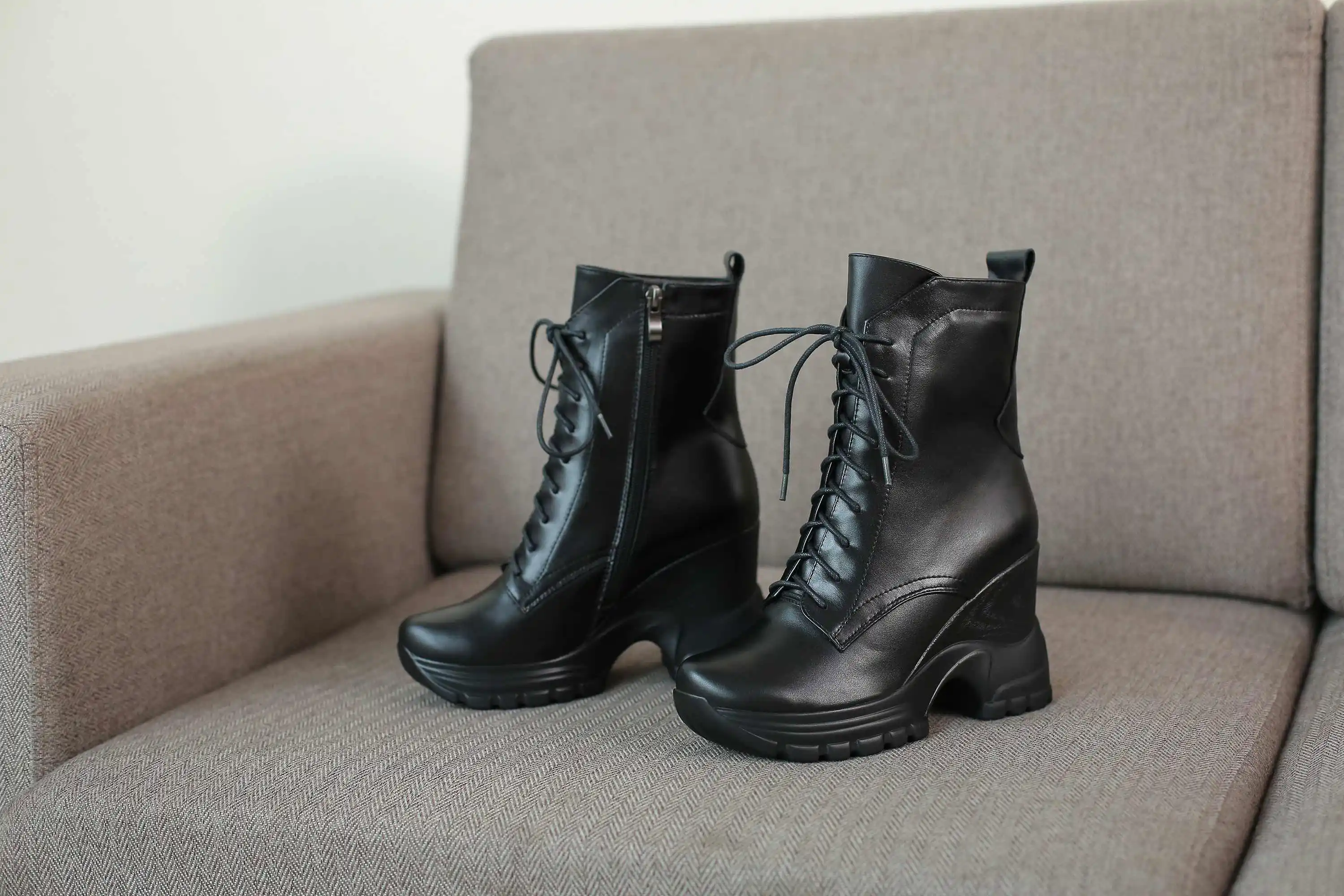 Bottes femme/ботинки до середины икры женская обувь на высоком каблуке обувь из натуральной кожи с круглым носком на танкетке; zapatos de mujer; размер 42