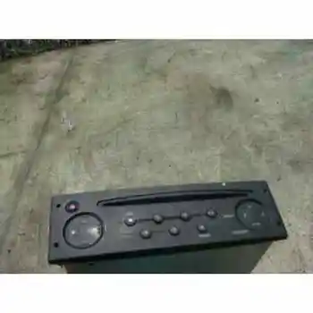 

AUDIO SYSTEM/RADIUS CD RENAULT CLIO II PHASE II (B/CB0) 8200409475T RADIUS [AP682] ENGINE TYPE: D4F722 FRAME TYPE: VF1CB2T0