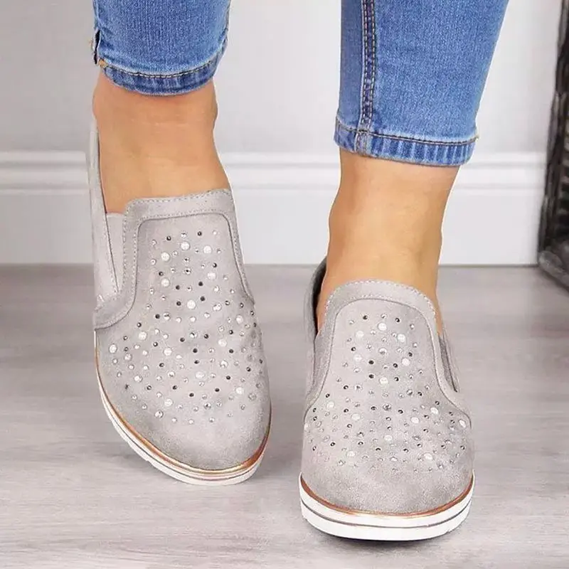 12901406821_1468103847