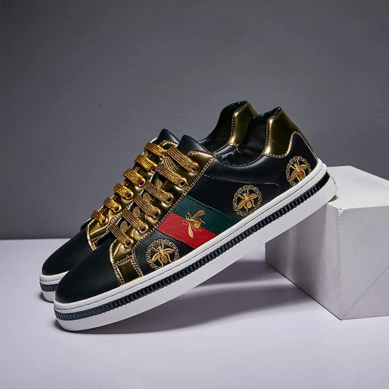 Дизайнерские белые кроссовки из натуральной кожи на массивной платформе