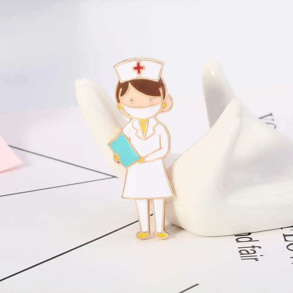 

Fashion Nurse Medical Staff Enamel Brooch Pin Human Shape Exquisite Creative Girl Pins Medical Jewelry Lapel Accessories AL646